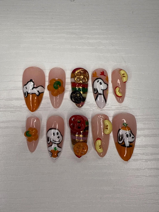 Fall Snoopy Nails