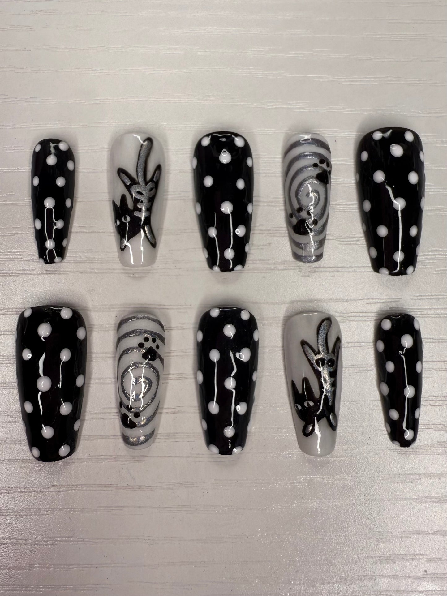 Polka Dot Black cat nails